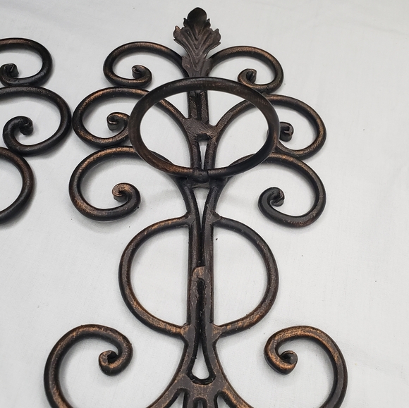 Two Vintage Scrolled Black Iron Wall Sconces Bronze Details - Picture 3 of 7
